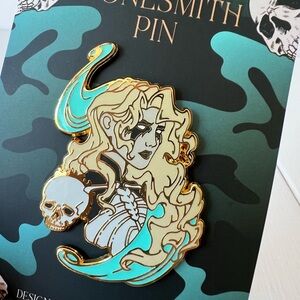 FairyLoot Bonesmith Wren Pin Gold Glow in the Dark Enamel